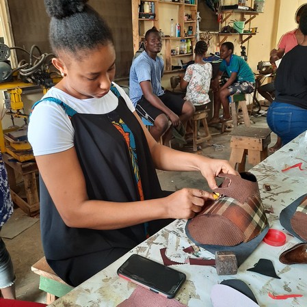 nigeria shoemaking school online_127